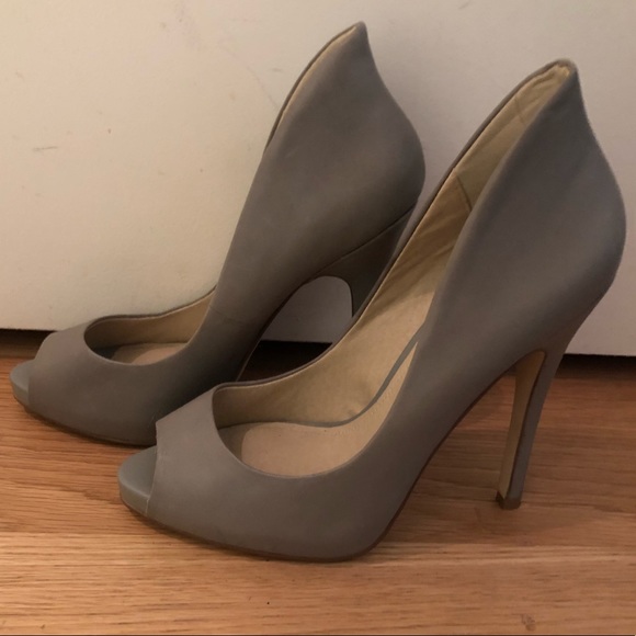 Aldo curvy grey pumps. Sz 37. - Picture 2 of 5